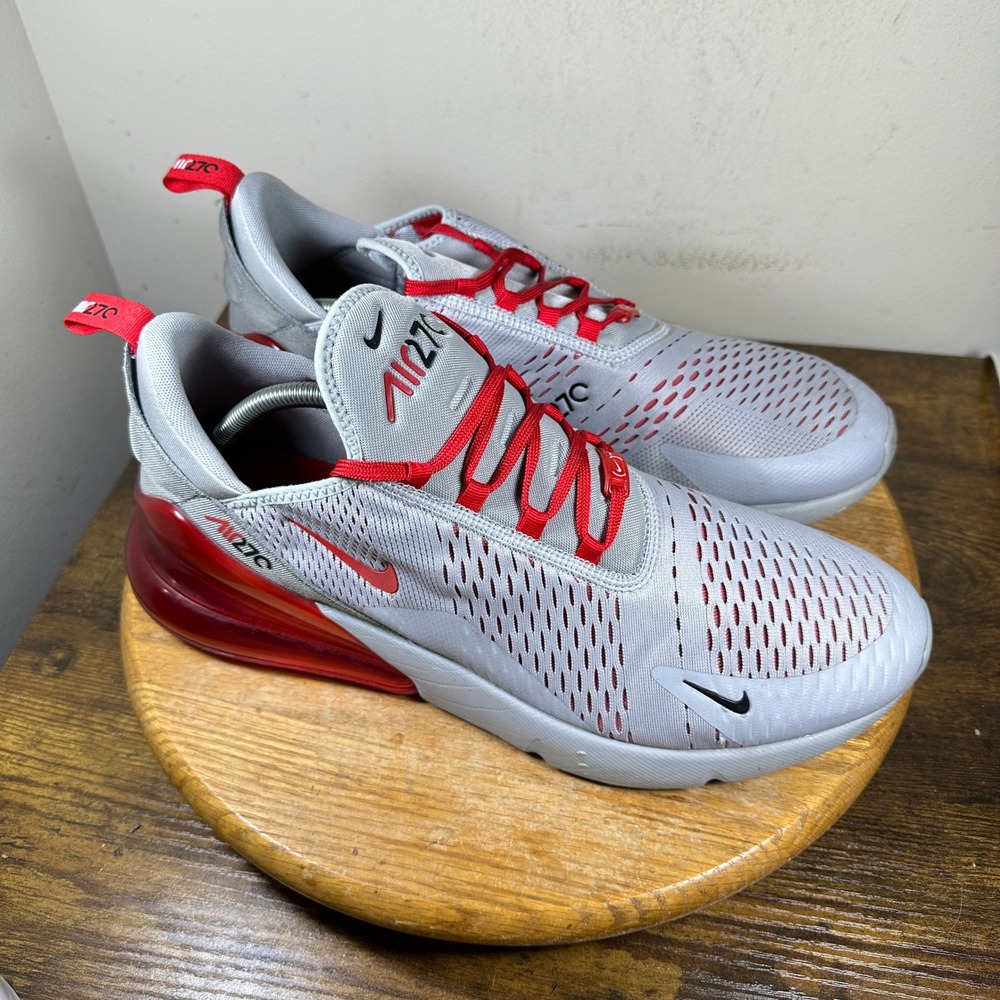 Nike Air Max 270 Wolf Grey University Red AH8050-018 Mens Size 13 Running Shoes